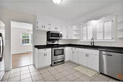 210 W 21st Street N, Lumberton, NC 28358 - Photo 12