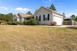 355 Woodgreen Dr, Aberdeen, NC 28315 - Photo 2