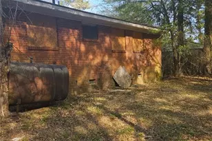 1454 Thelbert Dr, Fayetteville, NC 28301 - Photo 2