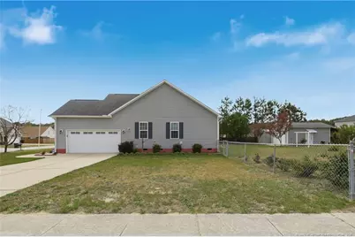 417 Bellgrove Drive, Hope Mills, NC 28348 - Photo 4