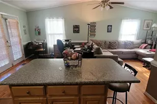 209 E 22nd St, Lumberton, NC 28358 - Photo 12