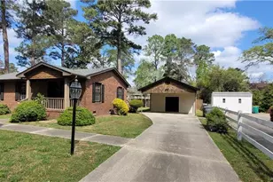 209 E 22nd St, Lumberton, NC 28358 - Photo 2