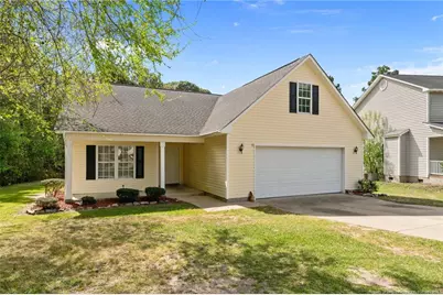 3596 Pioneer Drive, Hope Mills, NC 28348 - Photo 4