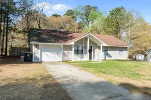 1908 Green Cir, Fayetteville, NC 28304 - Photo 2