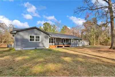 305 E Third Street, Parkton, NC 28371 - Photo 2