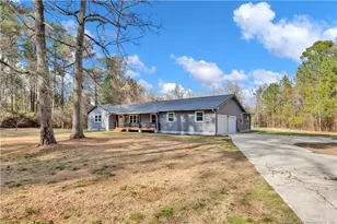 305 E Third St, Parkton, NC 28371 - Photo 4