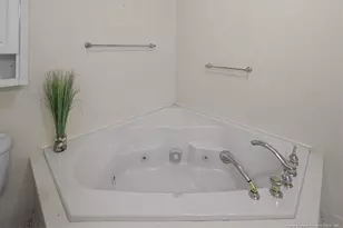 220 Vivian Dr, Fayetteville, NC 28311 - Photo 20