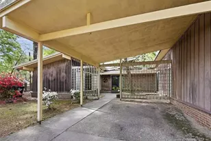 220 Vivian Dr, Fayetteville, NC 28311 - Photo 2