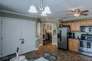 3613 Woodcliff Dr, Lumberton, NC 28358 - Photo 14