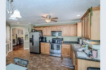 3613 Woodcliff Drive, Lumberton, NC 28358 - Photo 12