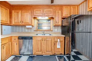 820 Primrose Ln, Sanford, NC 27330 - Photo 12