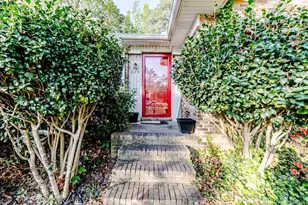 820 Primrose Ln, Sanford, NC 27330 - Photo 4