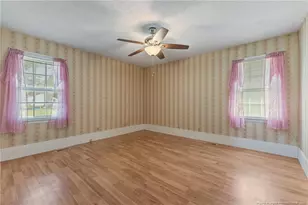 344 S 4th St, Saint Pauls, NC 28384 - Photo 16