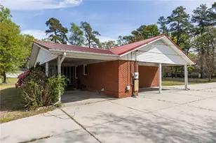 344 S 4th St, Saint Pauls, NC 28384 - Photo 26