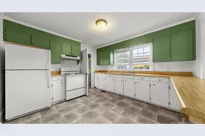 106 County Avenue, Dunn, NC 28334 - Photo 6