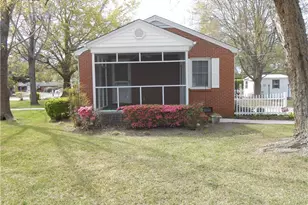 2705 N Rowland Ave, Lumberton, NC 28358 - Photo 6