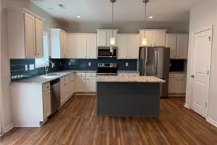 12 S Dakota Ct, Spring Lake, NC 28390 - Photo 2