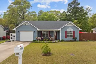 122 Raymond St, Raeford, NC 28376 - Photo 32