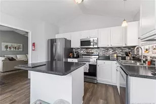 122 Raymond St, Raeford, NC 28376 - Photo 14