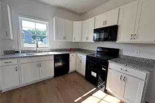512 Bartley St, Vass, NC 28394 - Photo 10