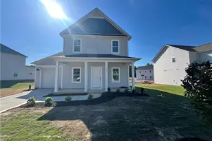512 Bartley St, Vass, NC 28394 - Photo 8