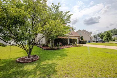 554 Thorncliff Drive, Raeford, NC 28376 - Photo 2