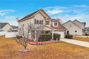 554 Thorncliff Dr, Raeford, NC 28376 - Photo 2