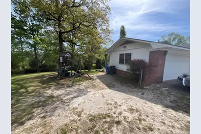 559 Cimarron Drive, Fayetteville, NC 28303 - Photo 2