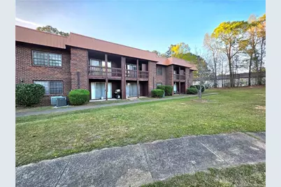 629 Gables Court, Fayetteville, NC 28301 - Photo 4