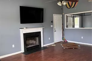 806 S Buckeye Dr, Raeford, NC 28376 - Photo 2