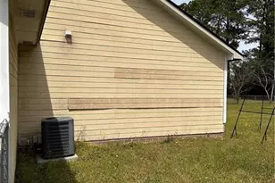 806 S Buckeye Dr, Raeford, NC 28376 - Photo 18