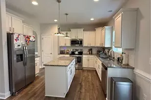 195 Kensington Dr, Spring Lake, NC 28390 - Photo 6