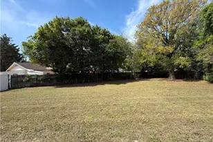 1904 Westhill Dr, Fayetteville, NC 28304 - Photo 26