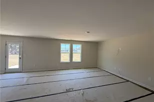 102 Baxley Dr, Dunn, NC 28334 - Photo 2