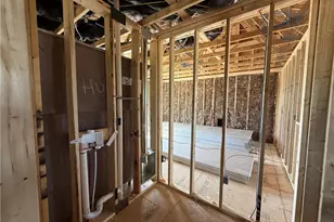 102 Baxley Dr, Dunn, NC 28334 - Photo 2