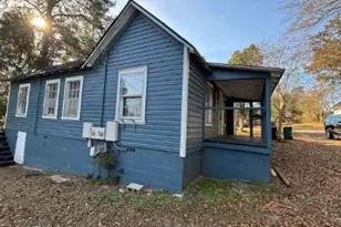 3519 Hill St, Hope Mills, NC 28348 - Photo 2