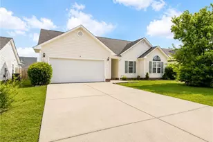 1422 Mingary Ave, Fayetteville, NC 28306 - Photo 1