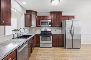 4461 Home Stakes Dr, Hope Mills, NC 28371 - Photo 12