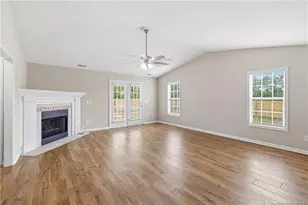 4461 Home Stakes Dr, Hope Mills, NC 28371 - Photo 8