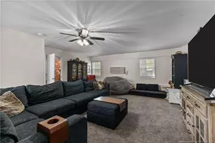 2125 Forest Hills Dr, Fayetteville, NC 28303 - Photo 28