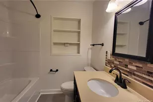 304 W 16th St, Lumberton, NC 28358 - Photo 4