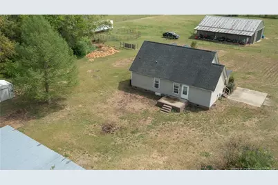 6758 Parkton Road, Parkton, NC 28371 - Photo 6