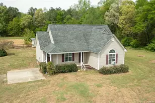 6758 Parkton Rd, Parkton, NC 28371 - Photo 8