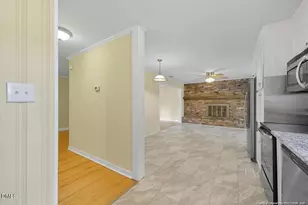 2604 Huntington Rd, Fayetteville, NC 28303 - Photo 10