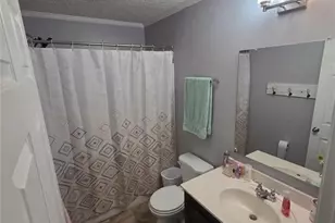 33 Chadbourn Dr, Lumberton, NC 28360 - Photo 12