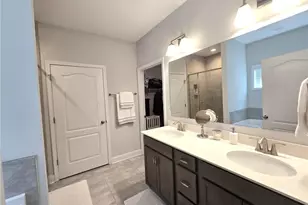 2405 Brian Davis Ct, Fayetteville, NC 28306 - Photo 32