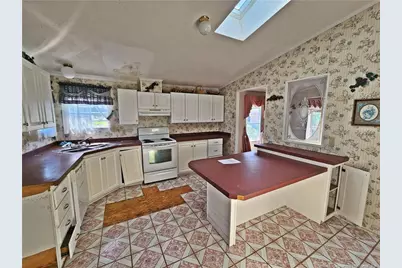 608 Old Whiteville Road, Lumberton, NC 28358 - Photo 8