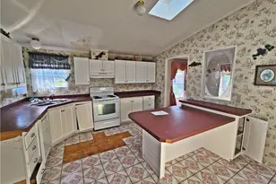 608 Old Whiteville Rd, Lumberton, NC 28358 - Photo 8