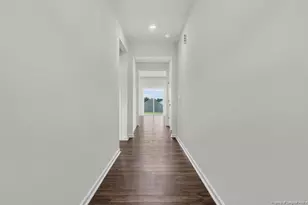 706 Lazy Elm Ln, Aberdeen, NC 28315 - Photo 6
