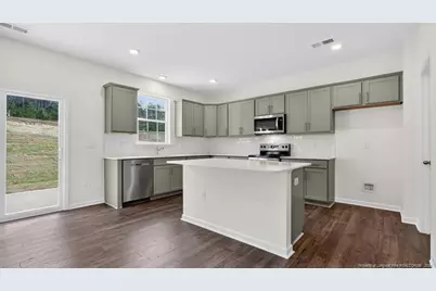 706 Lazy Elm Lane, Aberdeen, NC 28315 - Photo 4